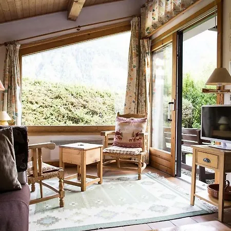 Chalet Vue Mont Blanc 샬레 *
